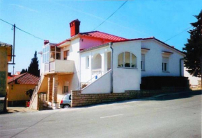 Apartments Kati - 150 m from center